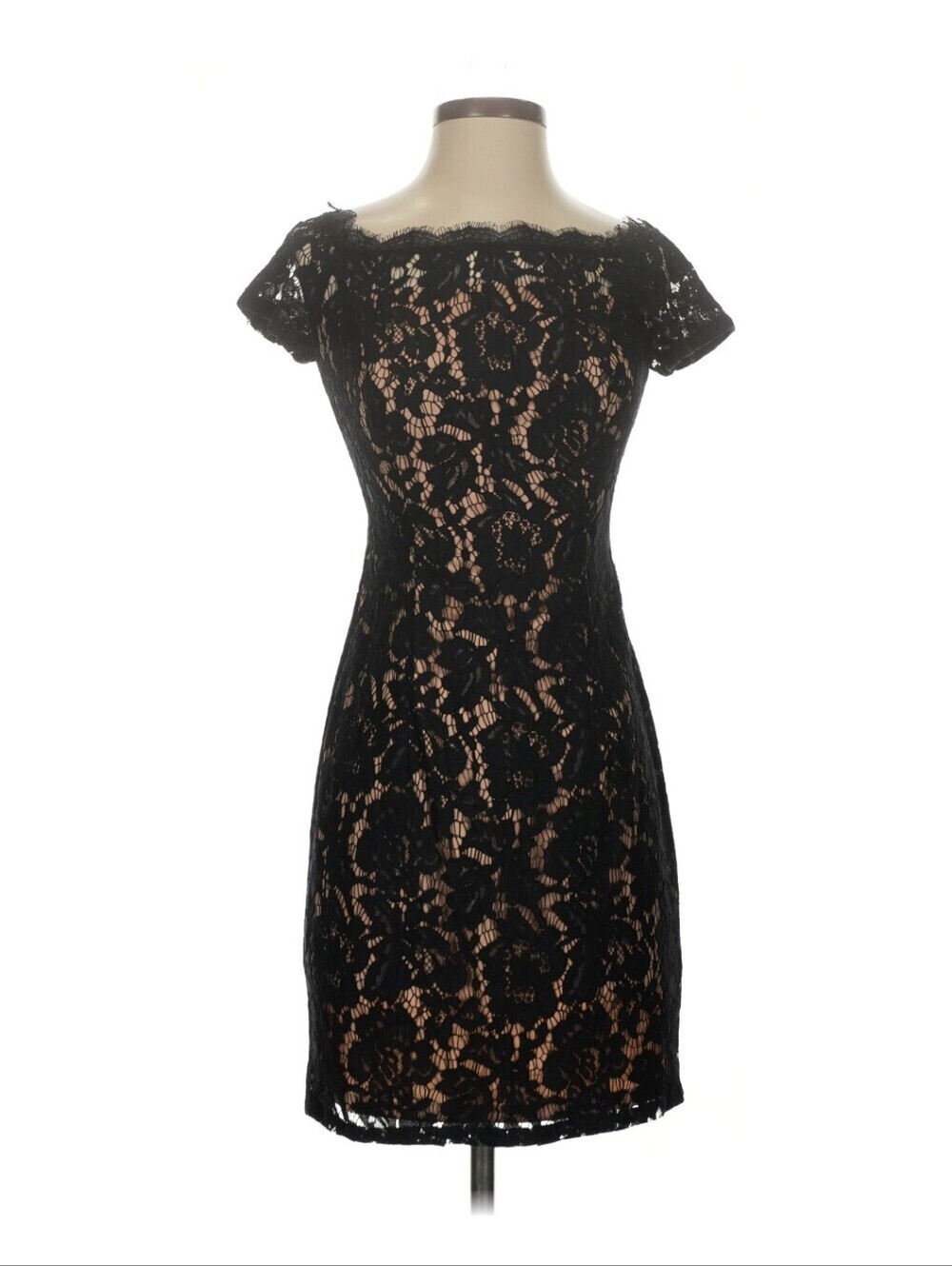 White House Black Market Black Lace Dress Size 2 Evening Cocktails Party Wedding